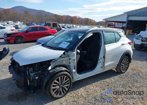 2021 Nissan Kicks Sv Xtronic Cvt из США, поврежденный, VIN 3N1CP5CV6ML487634